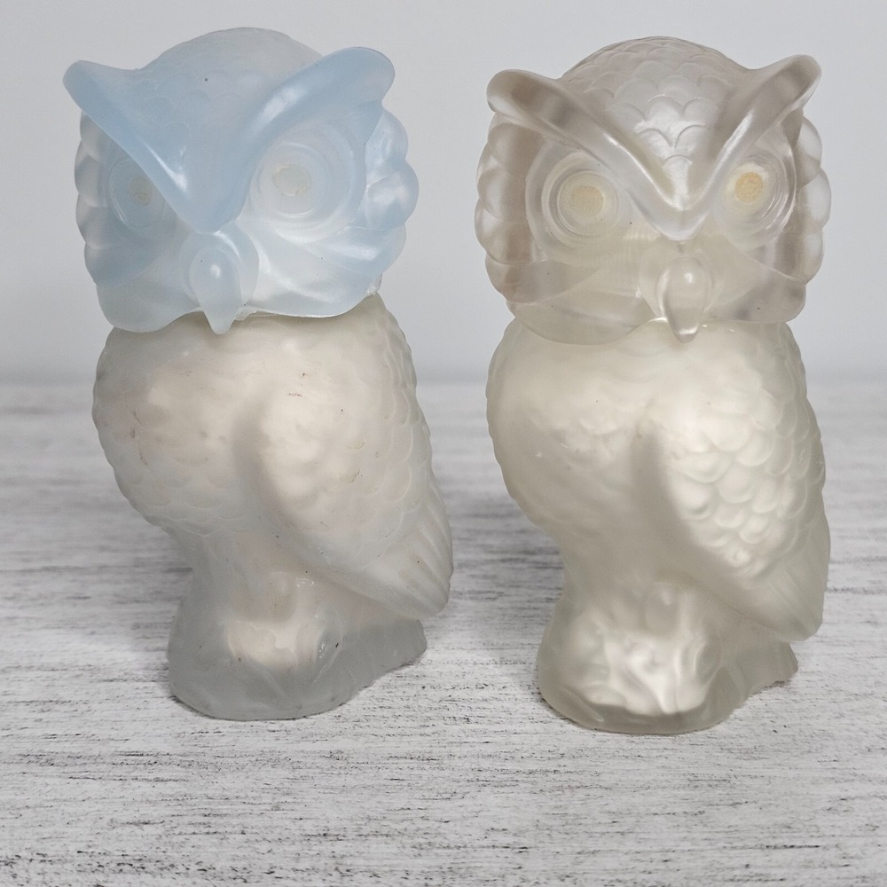 AVON SNOW OWL MOONWIND Powder Sachet FULL 2 PC Blue‎ & Clear Glass Owls No Eyes